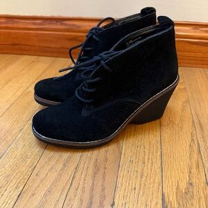 Women’s White Mountain Black Suede Heeled Boots size 7